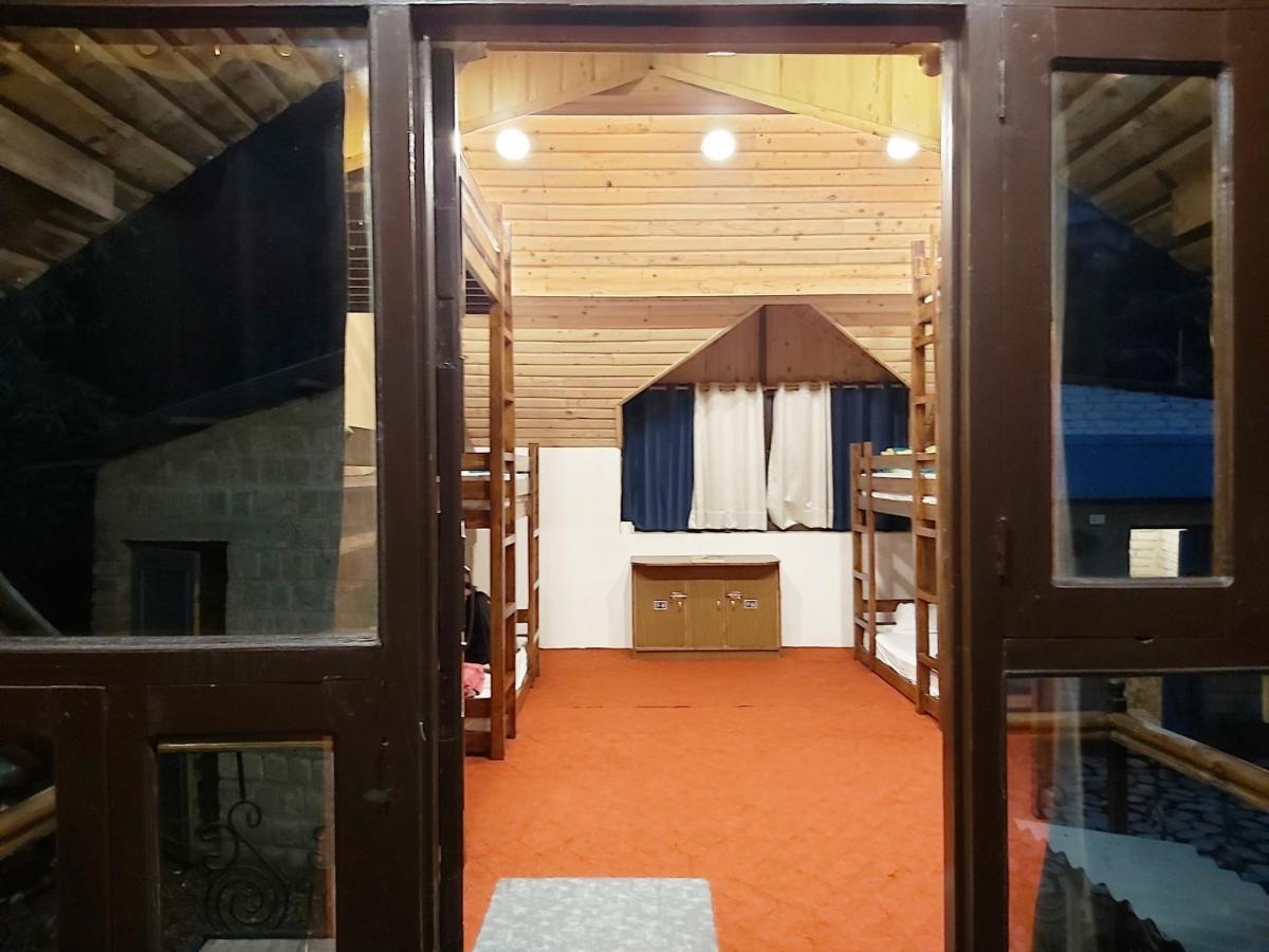 Utopia Hostels Dharamkot Mcleodganj Dharamshala Buitenkant foto