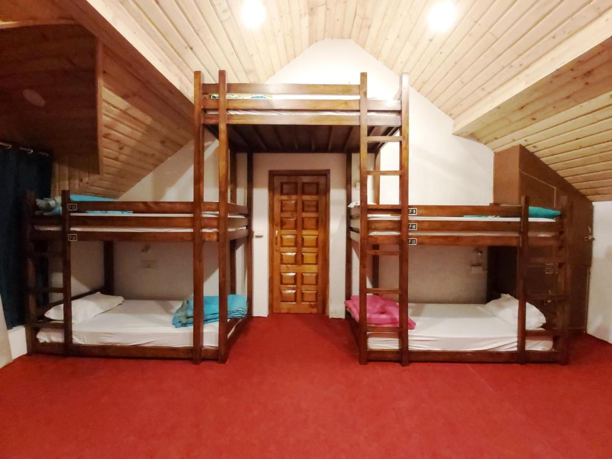 Utopia Hostels Dharamkot Mcleodganj Dharamshala Buitenkant foto