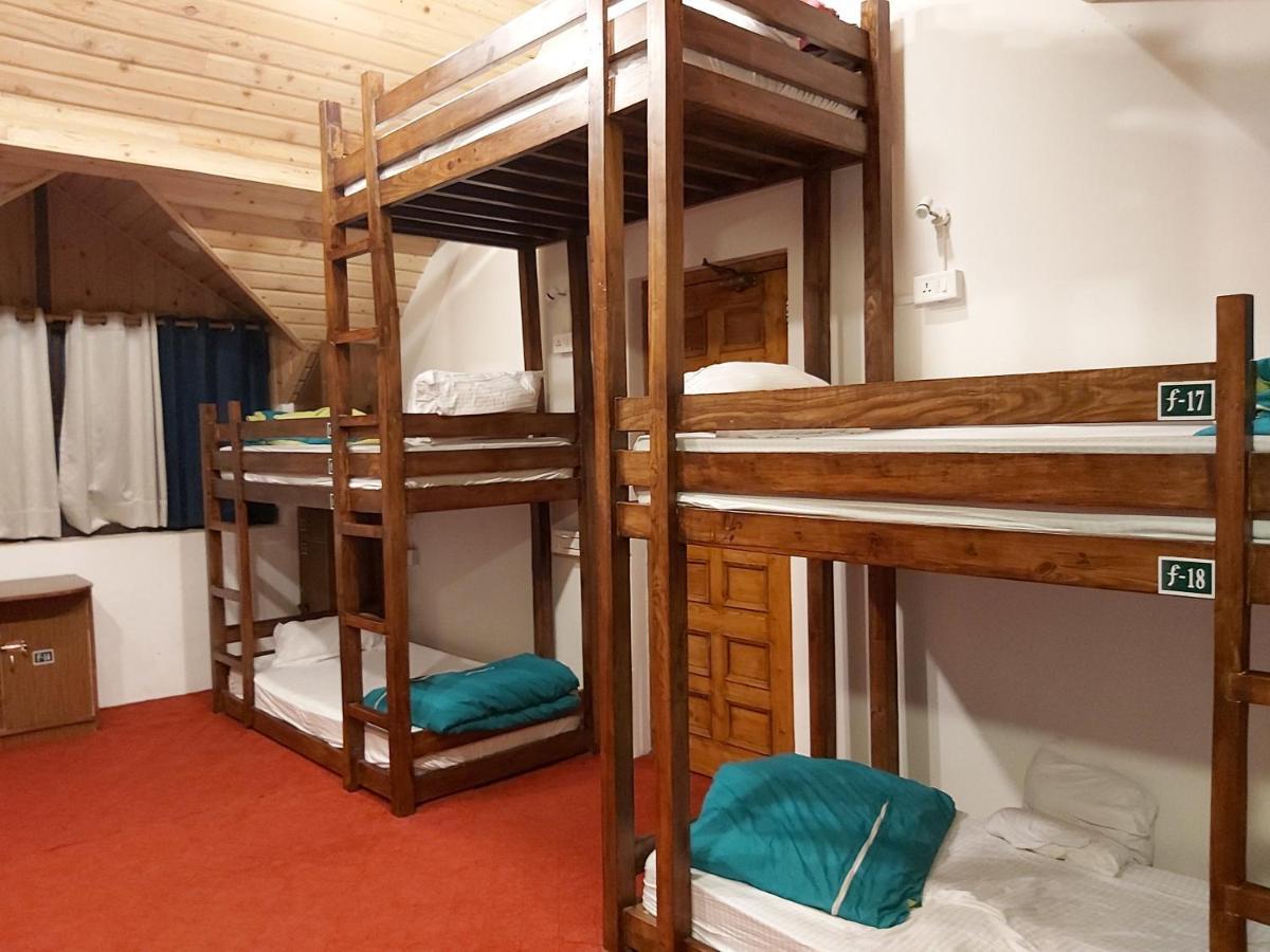 Utopia Hostels Dharamkot Mcleodganj Dharamshala Buitenkant foto