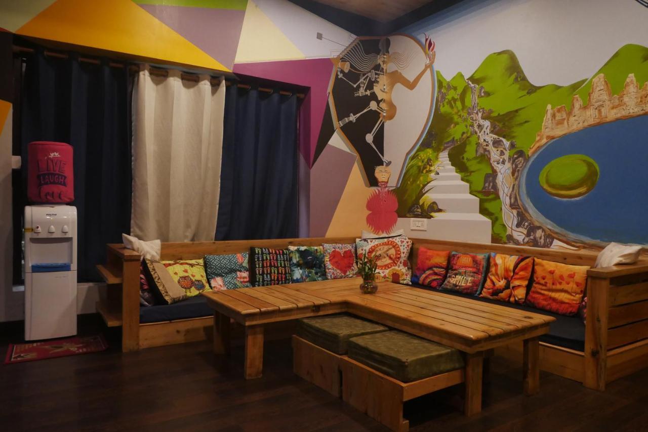 Utopia Hostels Dharamkot Mcleodganj Dharamshala Buitenkant foto
