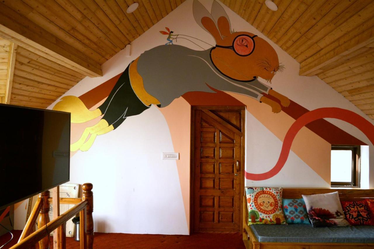 Utopia Hostels Dharamkot Mcleodganj Dharamshala Buitenkant foto