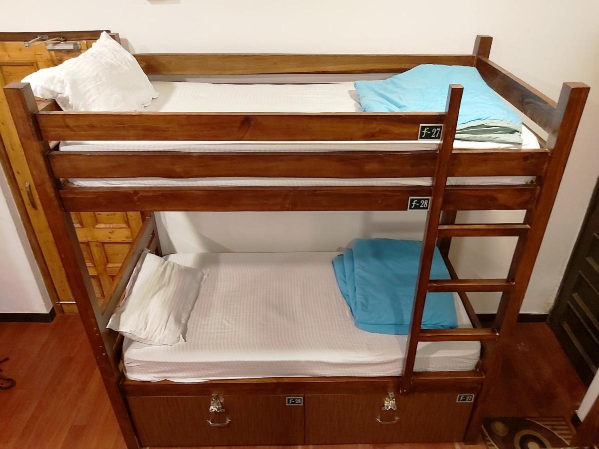 Utopia Hostels Dharamkot Mcleodganj Dharamshala Buitenkant foto