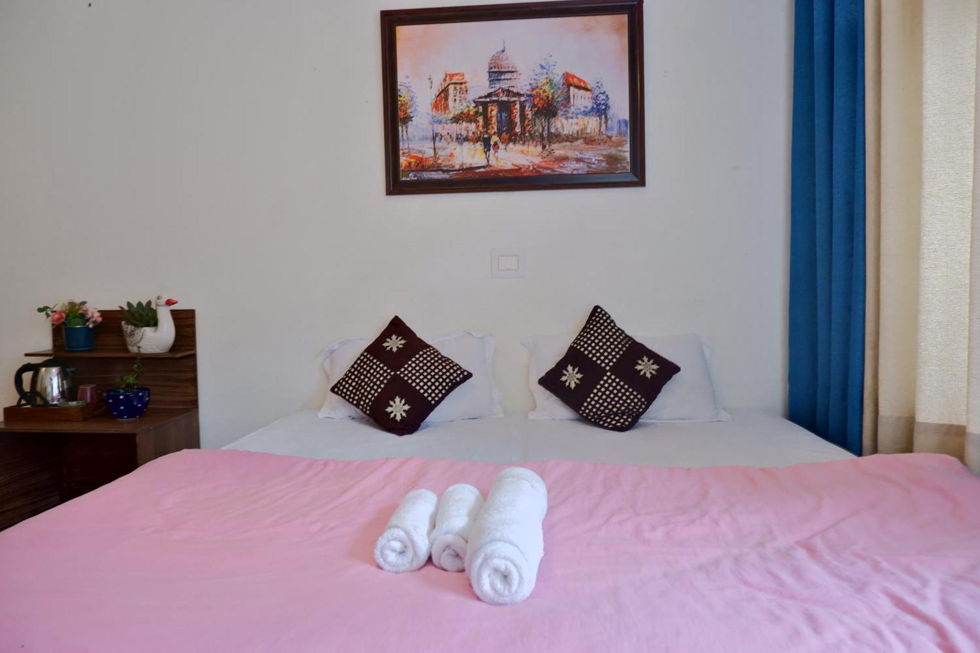 Utopia Hostels Dharamkot Mcleodganj Dharamshala Buitenkant foto