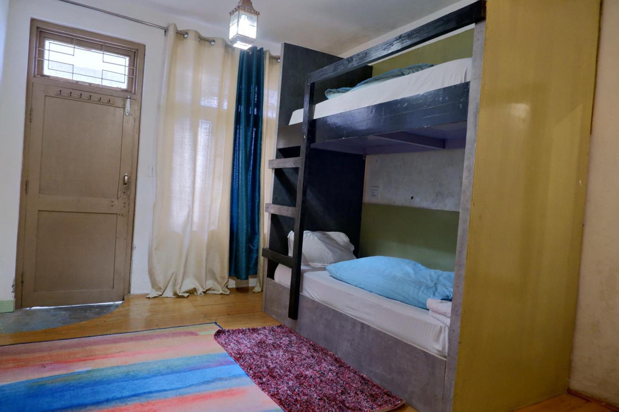Utopia Hostels Dharamkot Mcleodganj Dharamshala Buitenkant foto