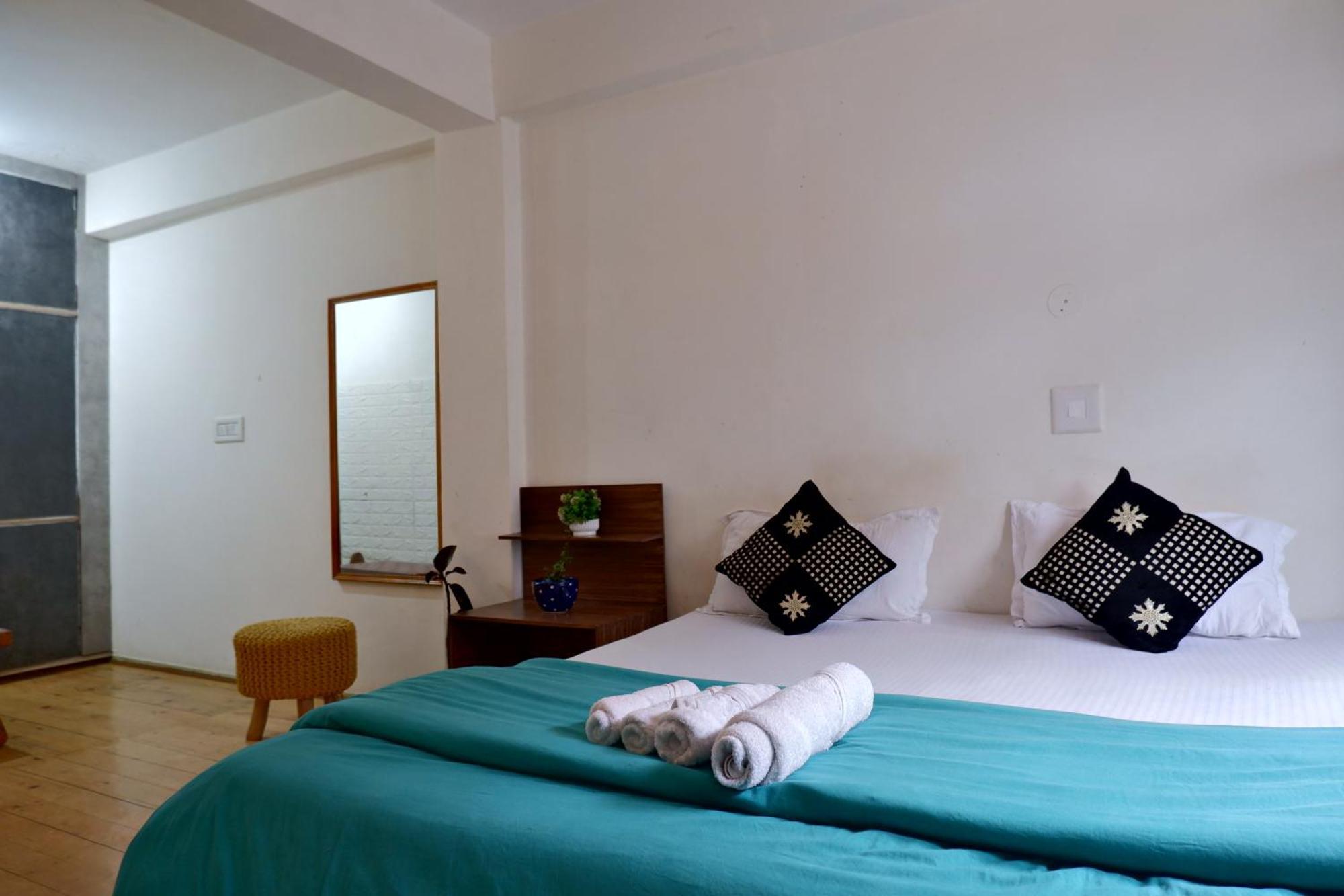 Utopia Hostels Dharamkot Mcleodganj Dharamshala Buitenkant foto