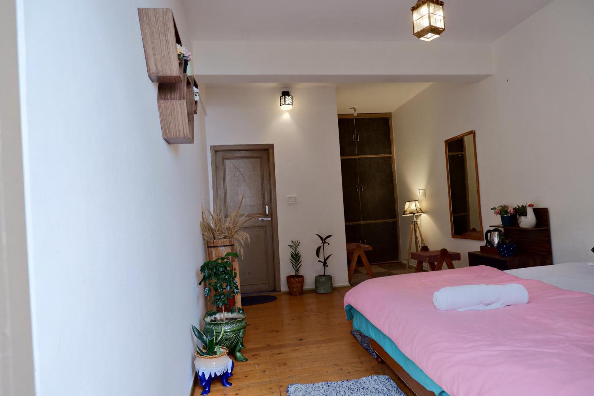 Utopia Hostels Dharamkot Mcleodganj Dharamshala Buitenkant foto