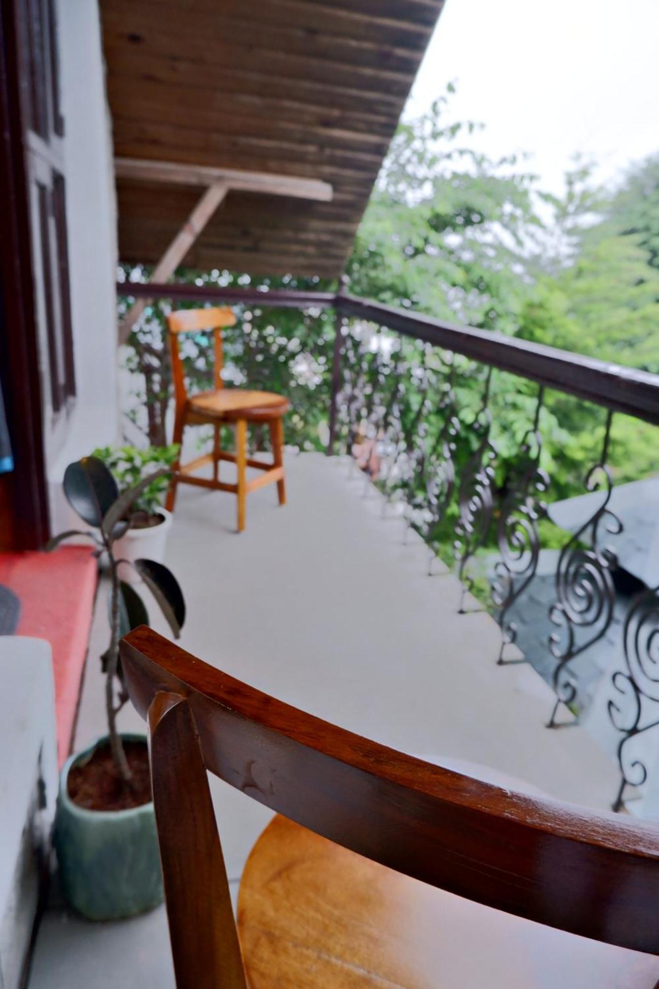 Utopia Hostels Dharamkot Mcleodganj Dharamshala Buitenkant foto