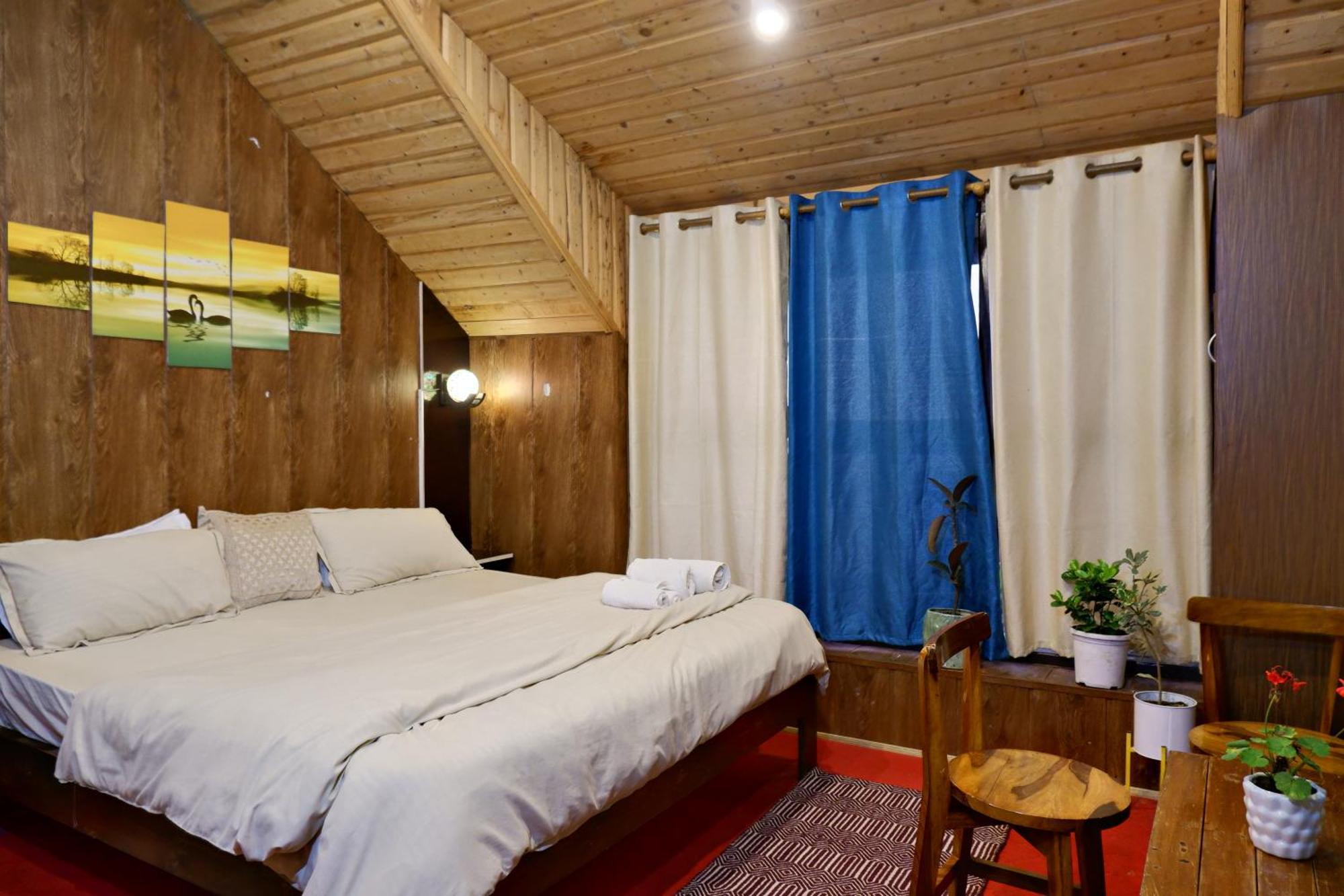 Utopia Hostels Dharamkot Mcleodganj Dharamshala Buitenkant foto